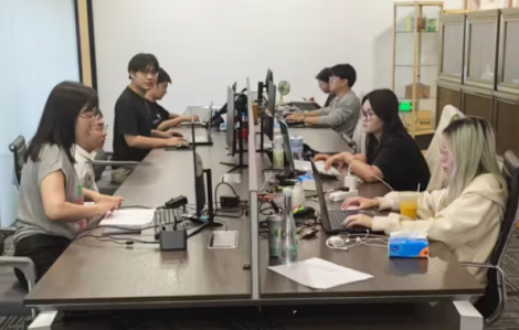 Đằng sau xu hướng 'giả vờ làm việc' của thanh niên Trung Quốc