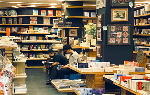 Đến nhà sách không chỉ để mua sách