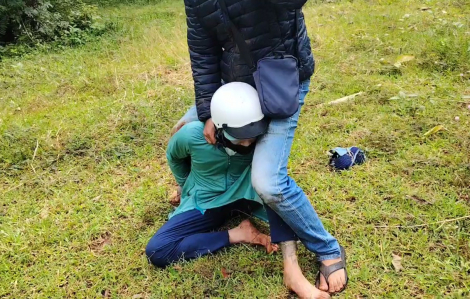 Clip công an bắt nghi phạm sát hại gia đình bạn gái ở Đắk Lắk