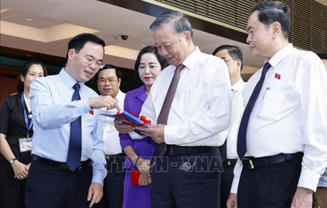 Tổng bí thư Tô Lâm: Đưa ‘Bình dân học vụ số’ thành phong trào cách mạng mới của toàn dân