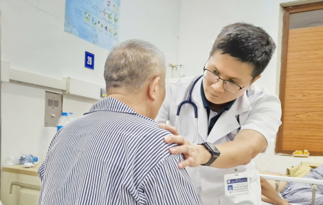 Gặp họa vì tin lời đồn tiêm cồn để tan nang tuyến giáp