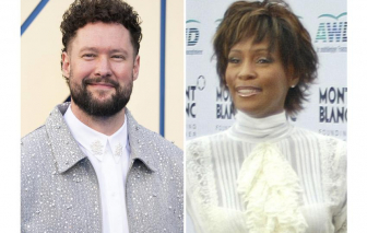Whitney Houston tái xuất với bản song ca mới sau 13 năm qua đời