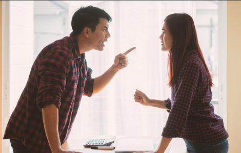 Cưới vì chồng đẹp trai, bây giờ tôi vỡ mộng