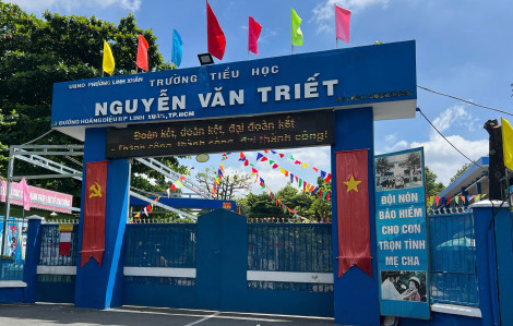 Xác minh vụ hàng chục học sinh có dấu hiệu đau bụng, tiêu chảy sau buổi khai giảng