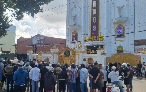 Cảnh sát phong toả, khám xét quán karaoke Venus nổi tiếng ở Quảng Ngãi