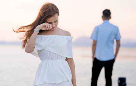 Muốn hủy hôn chỉ vì một tin nhắn của người xưa