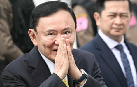 Cựu Thủ tướng Thái Lan Thaksin bị huyết áp cao và rụng tóc trong nhà tù