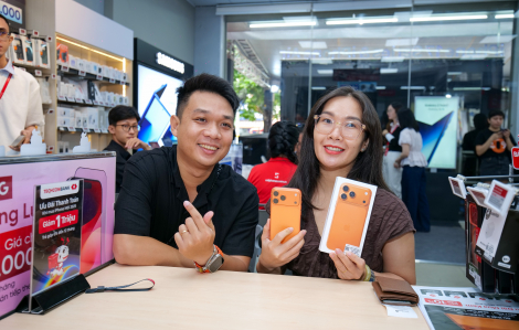 Người Việt chi hàng ngàn tỉ đồng mua iPhone 17 trong ngày đầu mở bán