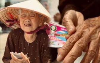 Chỉ đường cho hươu: Bạn trai nghèo lòng trắc ẩn