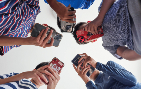 Một thành phố ở Nhật Bản quy định không dùng điện thoại thông minh quá 2 giờ mỗi ngày