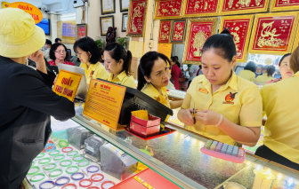 Giá vàng tiếp tục phá kỷ lục