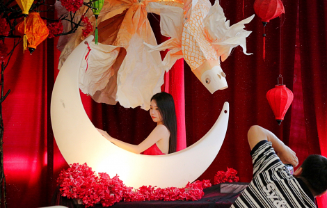 Giới trẻ Sài Gòn “check-in” trung thu tại quán cà phê