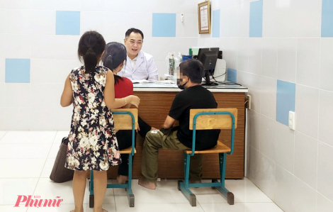 Rối loạn vận động, bé trai tự cắn đứt rời đầu lưỡi