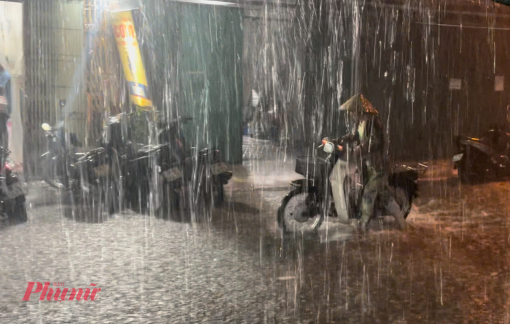 Bão Ragasa tiến vào Biển Đông, dự báo gây mưa lớn diện rộng