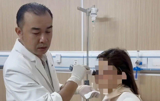 Cứu phụ nữ bị biến chứng sau khi tiêm filler một năm