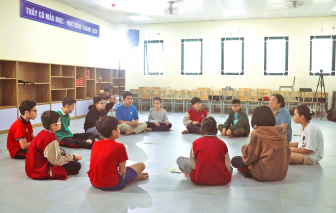 Kỷ luật học sinh cao nhất là kiểm điểm, có đủ để uốn nắn?