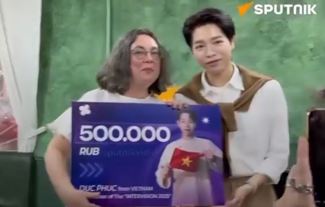 Đức Phúc góp một phần tiền thưởng cho trẻ em mồ côi, hoàn cảnh khó khăn tại Nga