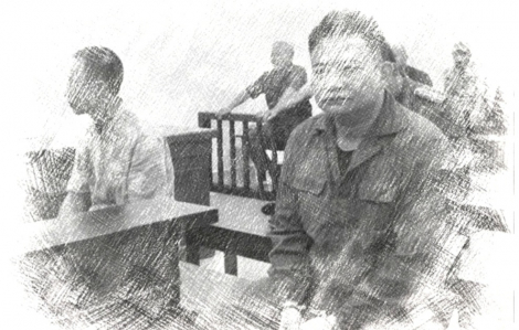 Người đàn ông "múa dao" tấn công liên tiếp nhiều người