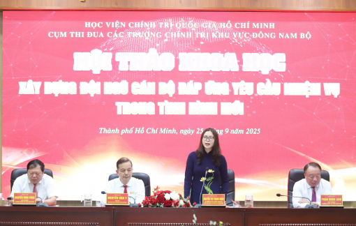 Nâng chất đội ngũ cán bộ cấp xã, gỡ khó tình trạng “vừa thừa vừa thiếu”