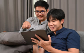 Talkshow ‘Mình là của nhau’: Một ngày chồng bỗng... mê trai