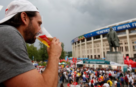 Nga: Ít nhất 7 người tử vong sau khi uống rượu sản xuất trái phép