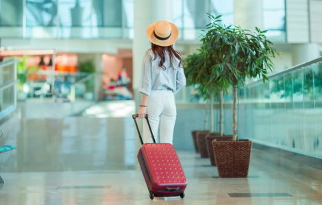 Mẹo tránh 7 khoản phí khi đi du lịch