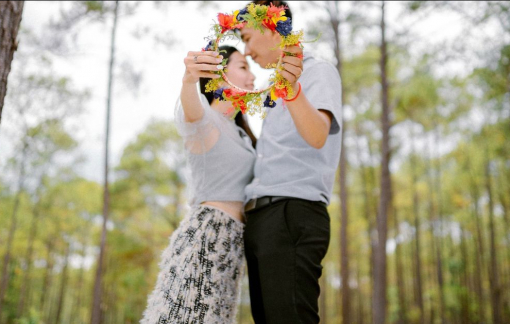 Bạn trai chỉ muốn 'yêu trong bóng tối'