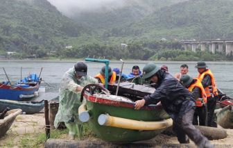Mưa trắng trời, TP Huế dốc toàn lực ứng phó bão