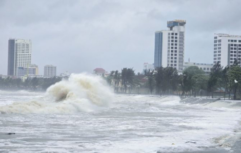 Bão số 10 Bualoi đi lệch lên hướng Bắc, mở rộng vùng ảnh hưởng