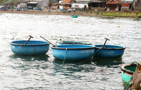 Chiếc thúng chai ngày ấy