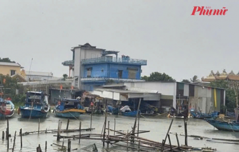 Huế cảnh báo khẩn, hạn chế dân ra đường vì bão số 10