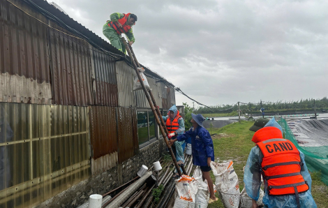 Nghệ An, Hà Tĩnh cho học sinh nghỉ học ứng phó bão số 10