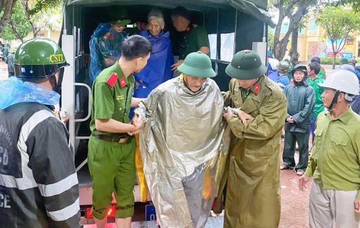 Lực lượng vũ trang sẵn sàng giúp dân chống bão