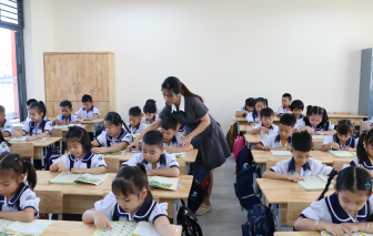 Trường học TPHCM chuẩn bị phương án học trực tuyến phòng tránh bão