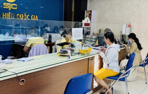 Giá vàng miếng lập đỉnh mới, 136 triệu đồng/lượng Giá vàng miếng lập đỉnh mới, 136 triệu đồng/lượng