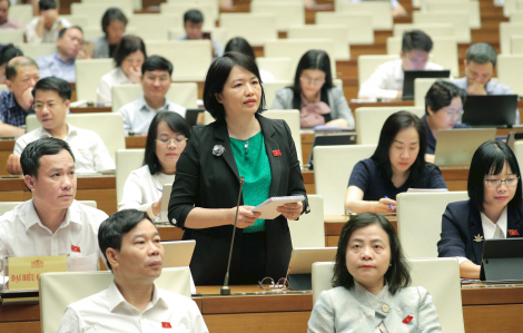 Công khai hành vi lãng phí để tăng tính răn đe