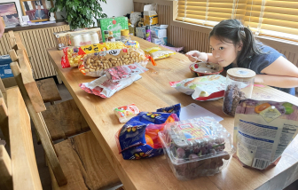 Bé gái tự ép cân gây hệ lụy sức khỏe