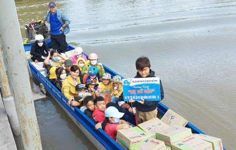 Mẹ đỡ đầu - điểm tựa của hàng chục ngàn trẻ mồ côi