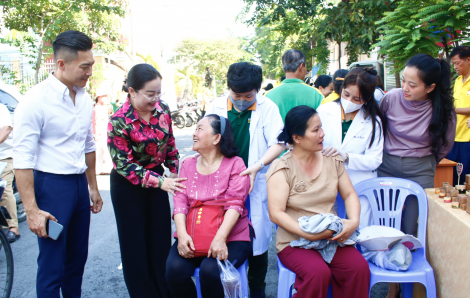 Phụ nữ Bình Lợi Trung: Hành động vì cộng đồng, sống khỏe cùng công nghệ số