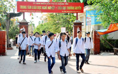 Sẽ thí điểm đưa tiếng Anh thành ngôn ngữ thứ hai trong hệ thống giáo dục thường xuyên