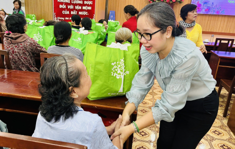 Phụ nữ Bình Thạnh trao yêu thương, vun đắp nghĩa tình