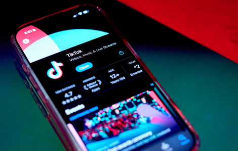 TikTok bị cáo buộc gợi ý cho trẻ 13 tuổi tiếp cận nội dung khiêu dâm