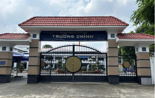 Giáo dục không thể gieo niềm tin bằng sự nghi ngờ