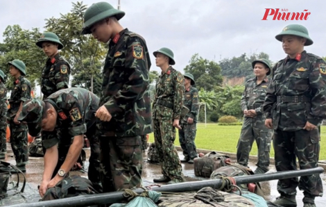 Quân đội sẵn sàng bay cứu hộ, cứu nạn, tiếp cận vùng bị chia cắt do mưa lũ