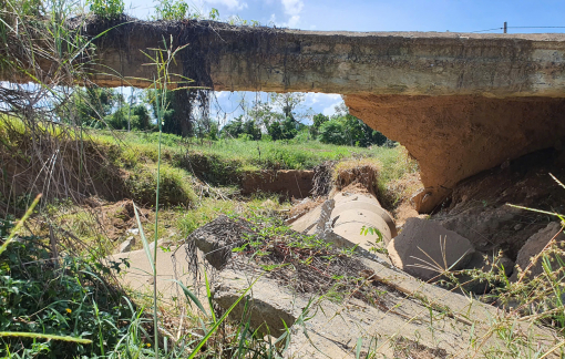 Sạt lở ở nhiều đoạn kè sông Vu Gia và Quảng Huế, Đà Nẵng công bố tình huống khẩn cấp