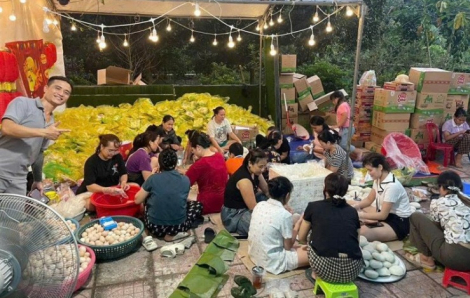 Chuyến xe xuyên đêm chở tình người đến với vùng lũ Thái Nguyên