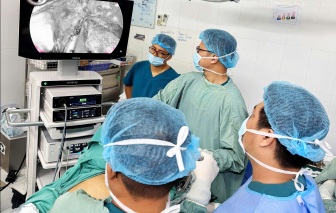 Việt kiều về thăm gia đình, đi khám mới biết bị tắc ruột