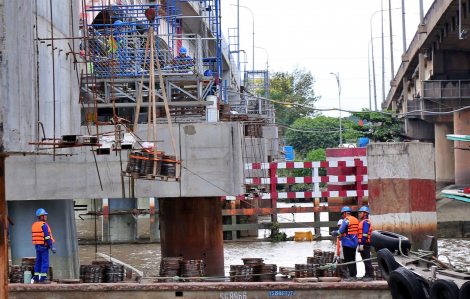 Tiếp tục sử dụng công nghệ hiện đại nâng tĩnh không cầu Bình Phước 1