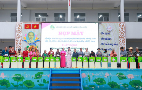 Phụ nữ phường Xóm Chiếu phát động "Tháng cùng phụ nữ hành động"