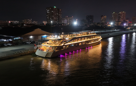 Khám phá du thuyền 5 sao tại Sài Gòn